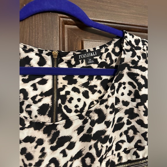 Leopard Blouse - Picture 2 of 3